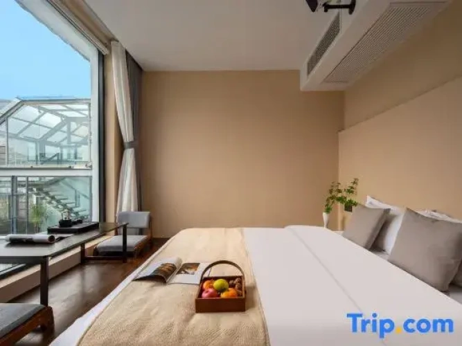 Standard Double room with bay view