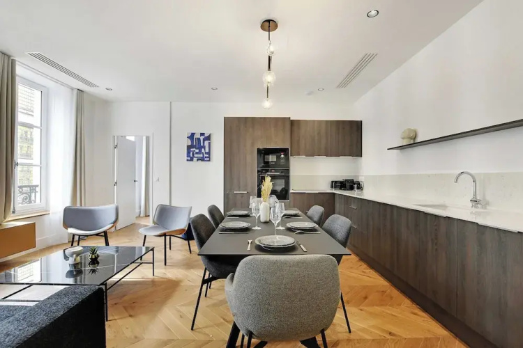 Stunning Apartment - 2br/6p - Madeleine