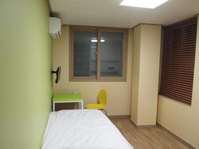 Economy Single room with view
