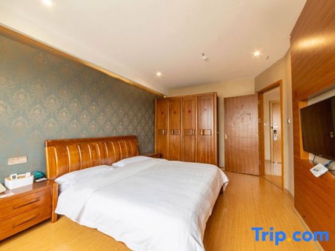 Deluxe Double Suite