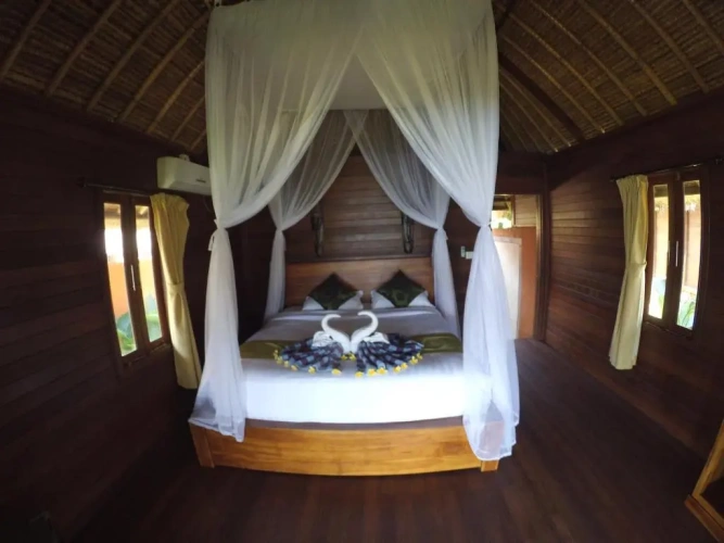 Bungalow with ocean view