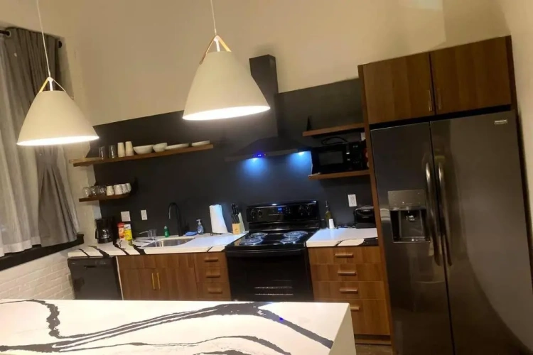2 Bedrooms Apartment