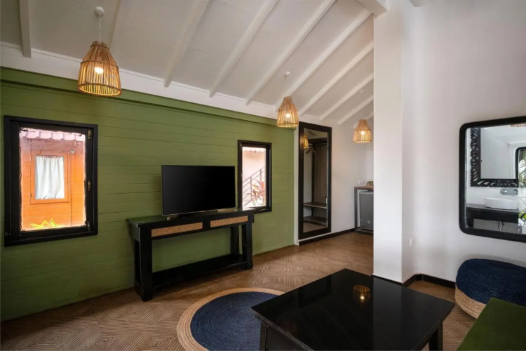 Goa Crescent Resort - A Hilltop Seaview Escape