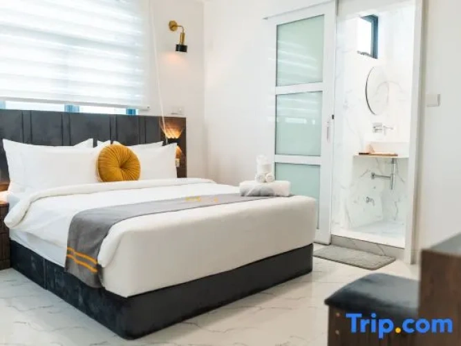 2 Bedrooms Deluxe Double Suite with city view