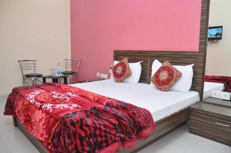 Hotel M City