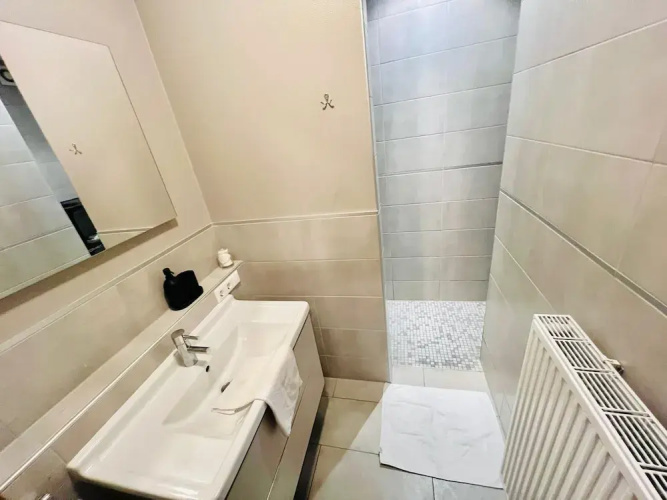 Chic one bedroom with parking&terrace