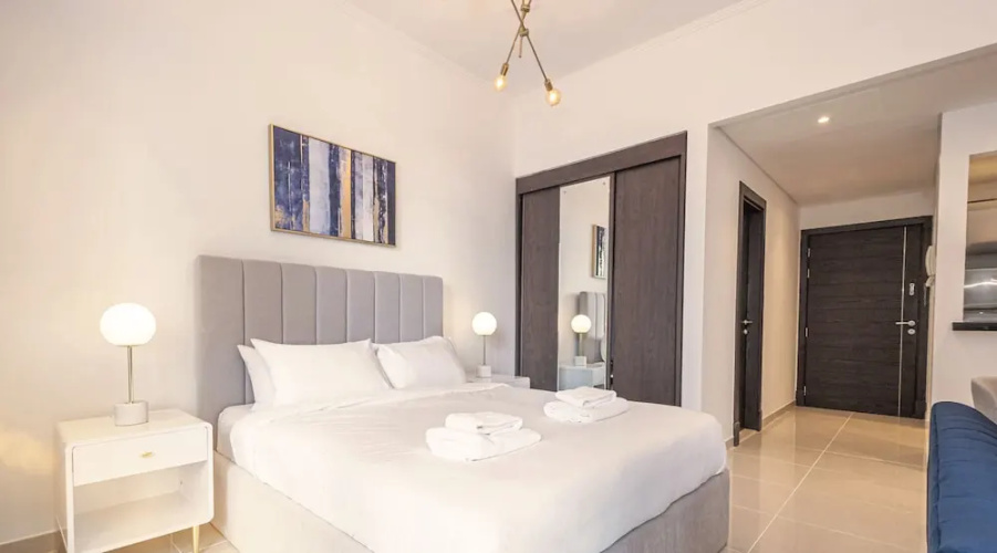 LUX | The Silverene Marina View Studio