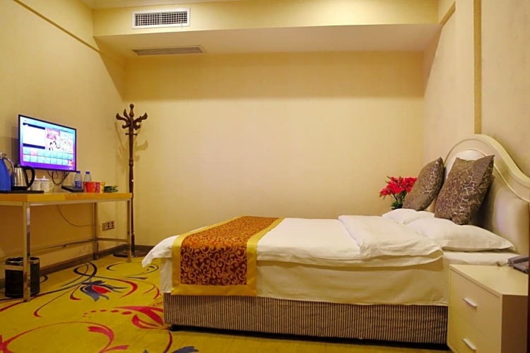 Deluxe Suite