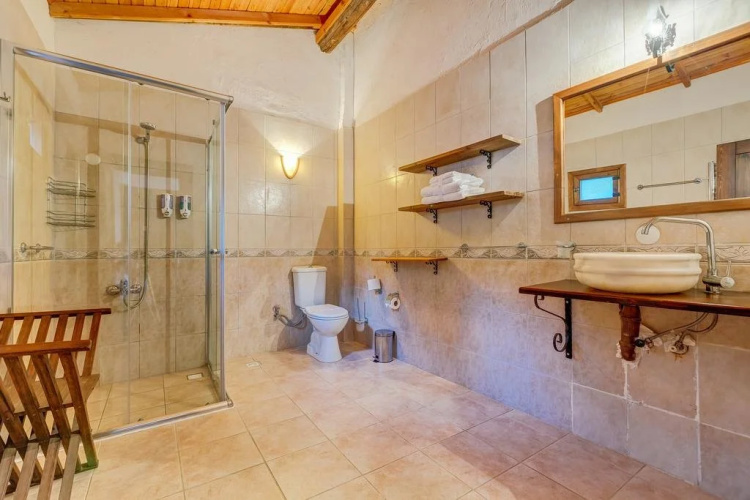 Olympos Mountain Lodge
