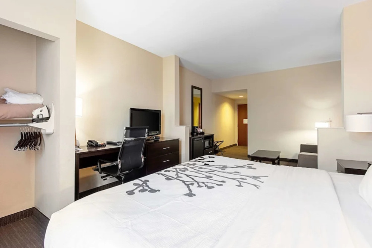 Sleep Inn & Suites