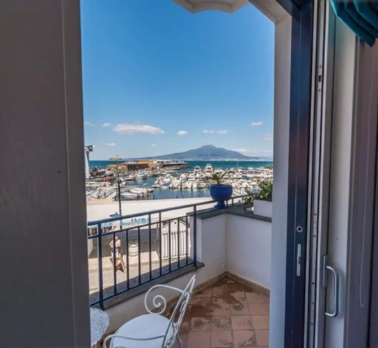 Superior Double room with balcony and with sea view