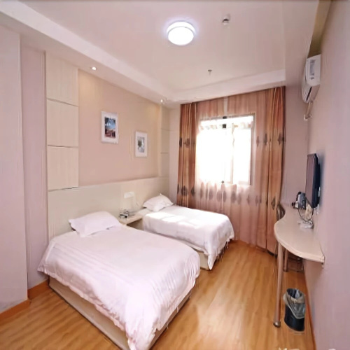Yijia Hotel