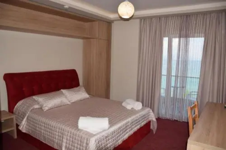 Hotel Pogradeci 2