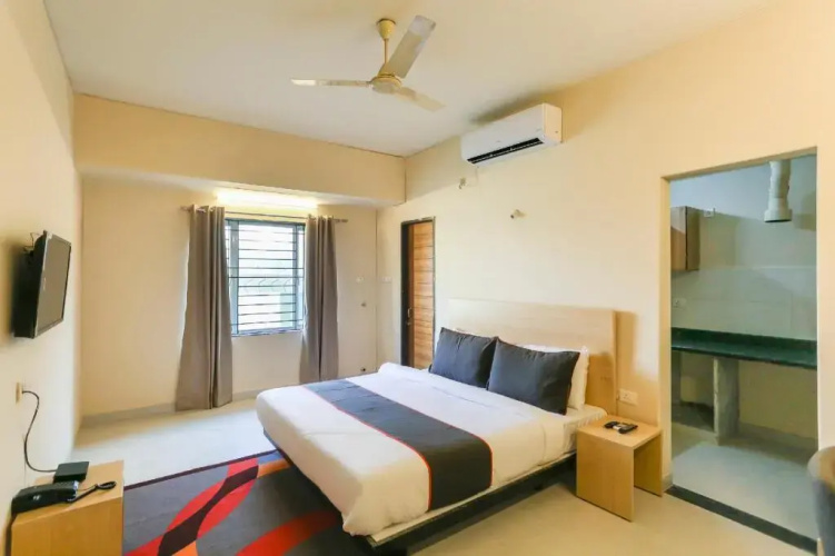 Satish Deva Guest House by OYO Rooms