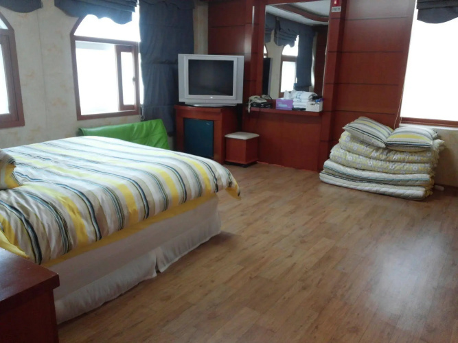 Marine Guesthouse