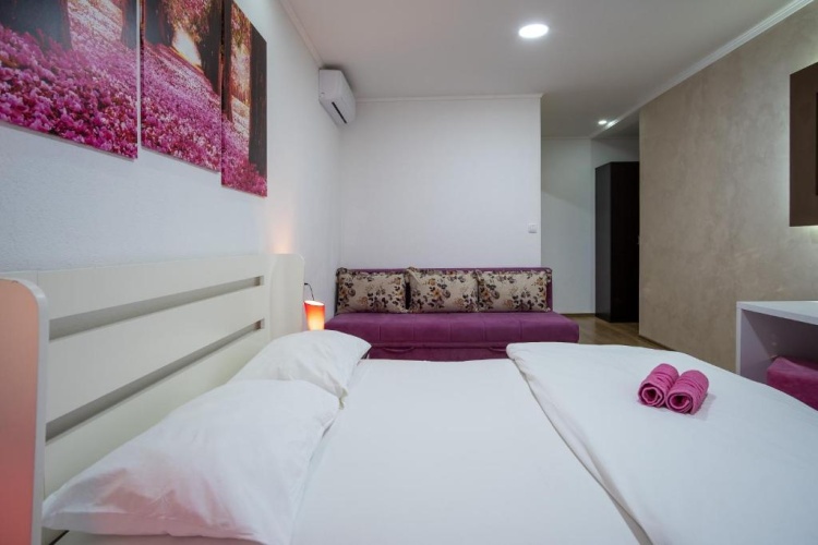 Deluxe Quadruple room