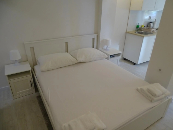 Job studio apartments