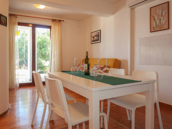 Apartment Anivija