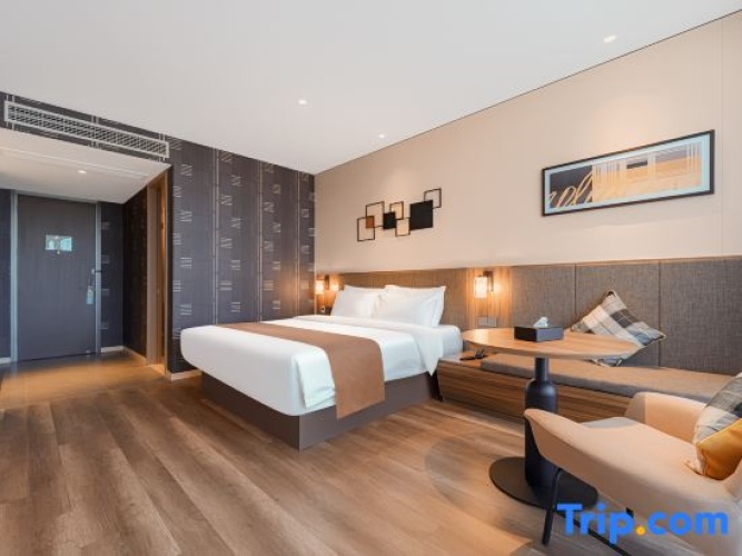 Standard Double room with view
