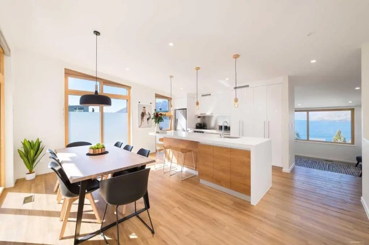 3 Bedrooms Cottage