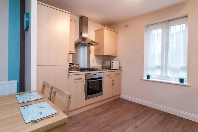 Central 2 bedroom apartment