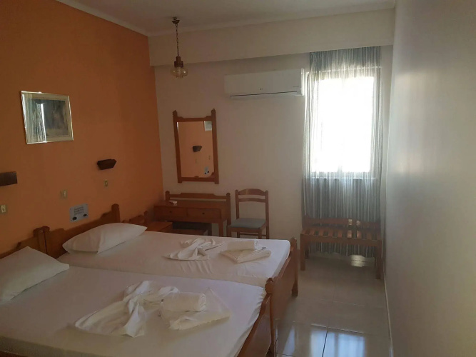 Paradise Hotel