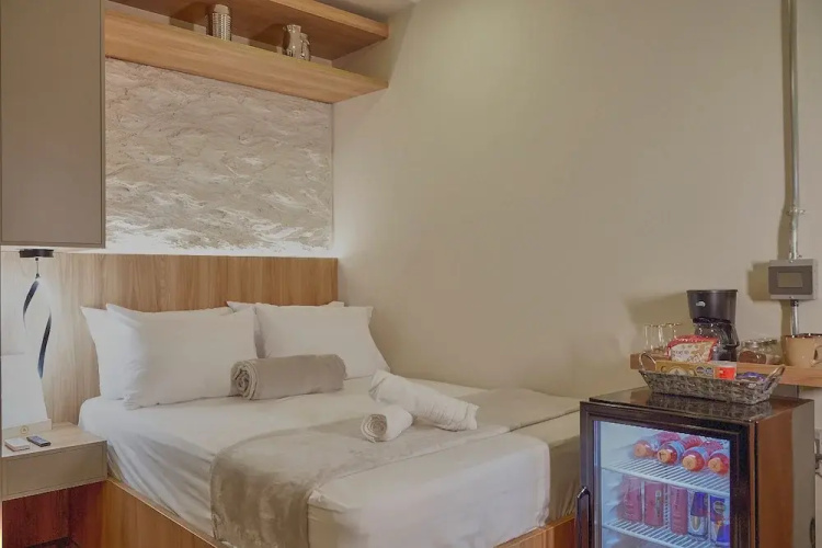 One Apartments Lleras