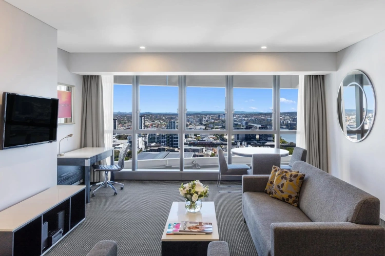 1 Bedroom Suite