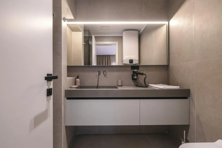 Two Steps Apartments 1