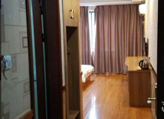 Dongda Street Hotel