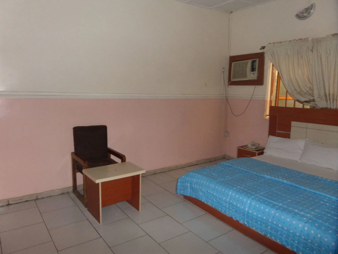 Aneio Hotel