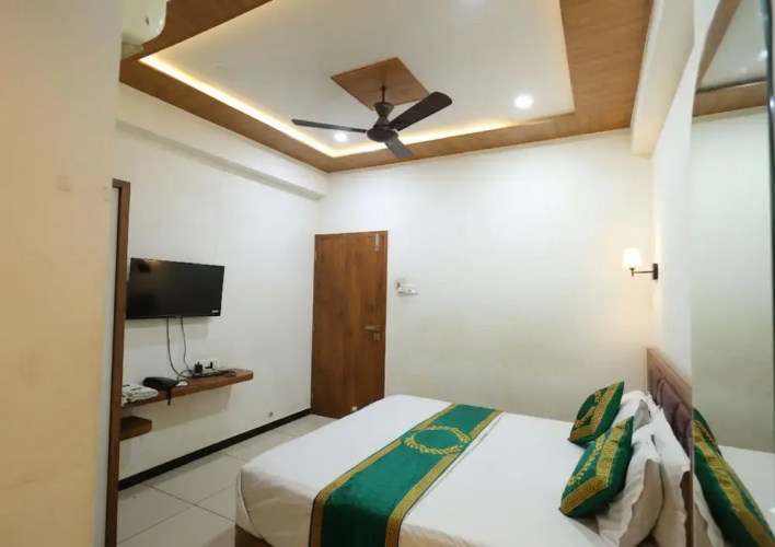 Hotel Royal Raj