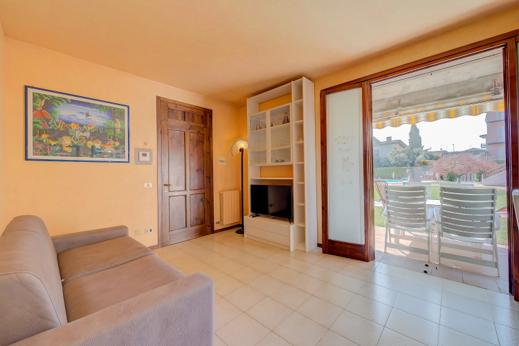 Cinzia Apartment Front Beach