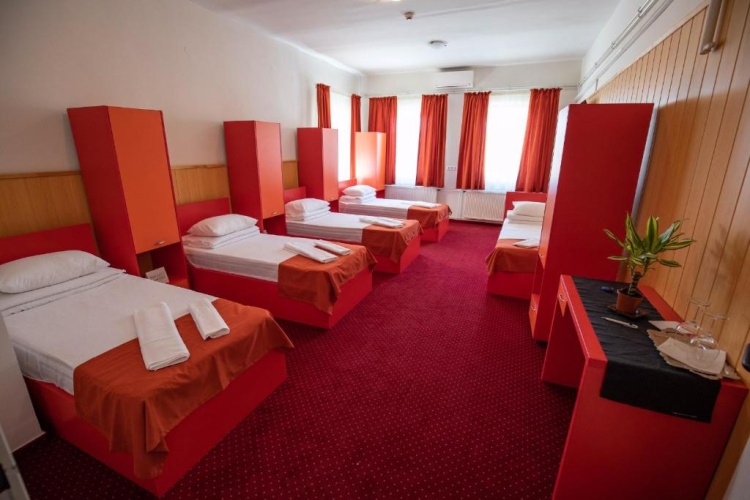 Deluxe Quadruple room