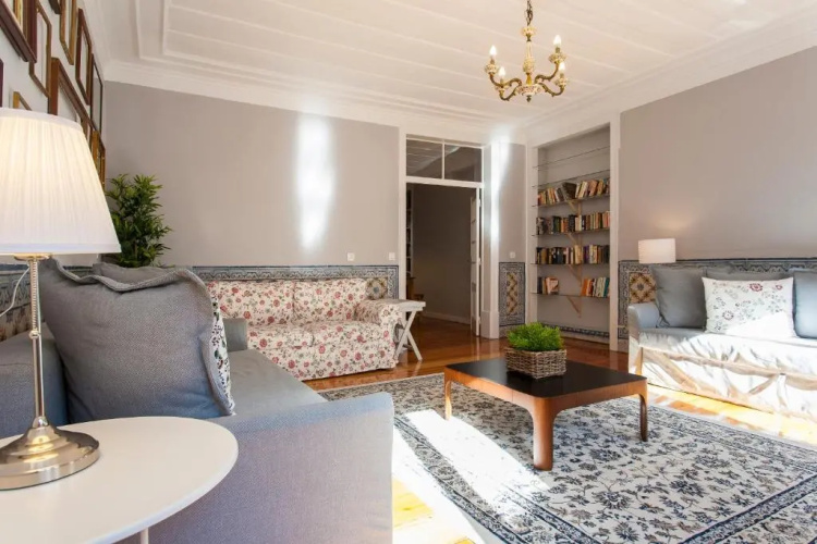 Camoes by Central Hill Apartments