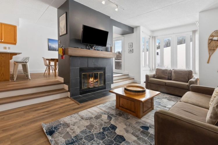 2 Bedrooms Comfort room