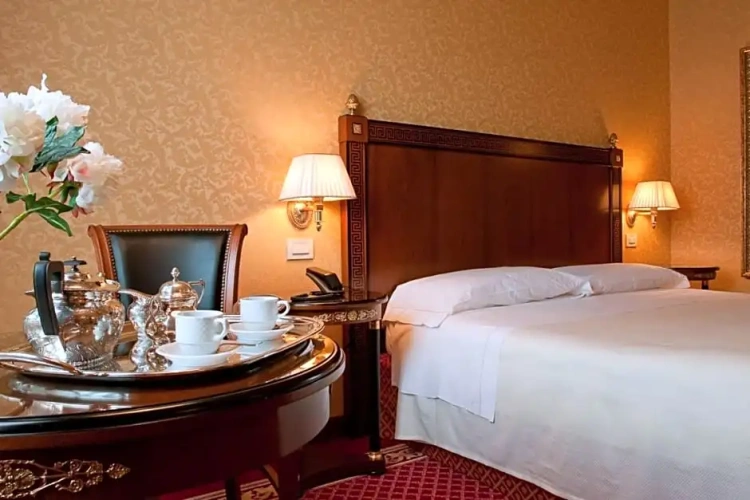 Standard Double room with view