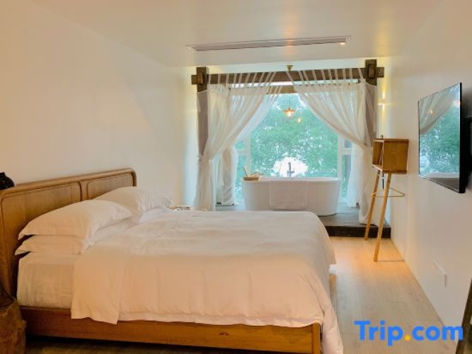 Standard Double room with mountain view