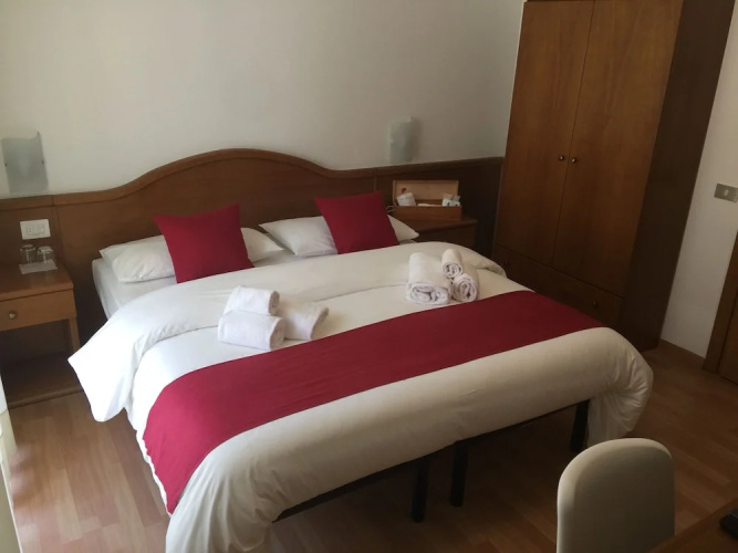 Athos Hotel