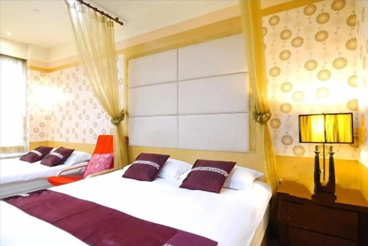 85 Cape Suites