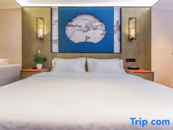 Standard Double room with view