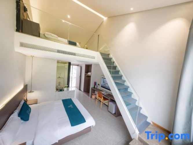 Family Suite with mountain view
