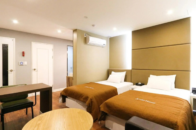 Home Hotel
