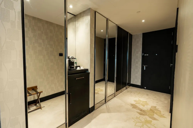 The O Hotel