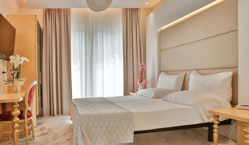 Hotel Ambassador