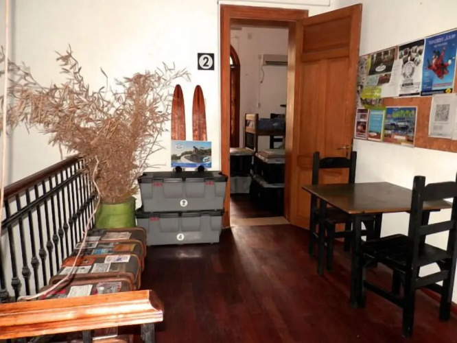 Llanura Hostel