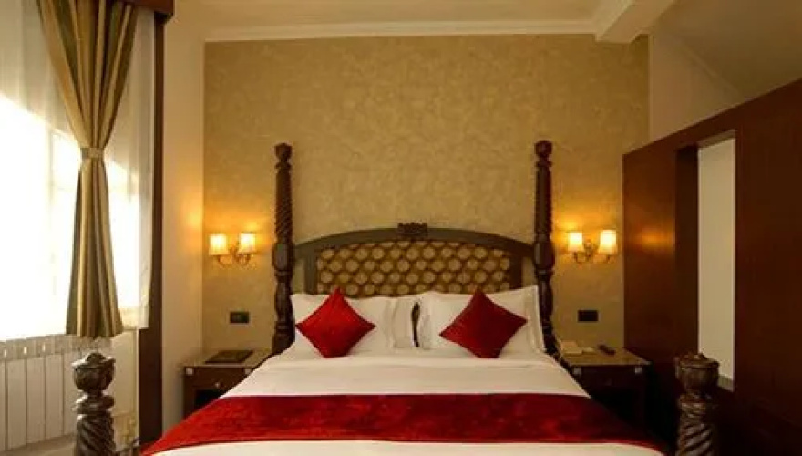 Hotel Arif Castles
