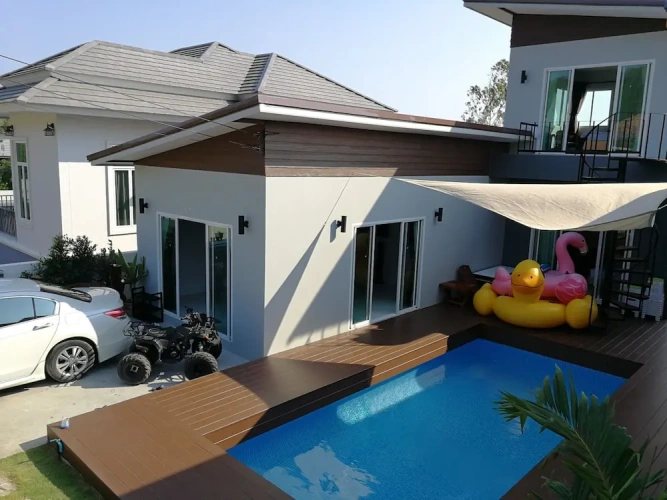 2 Bedrooms Villa