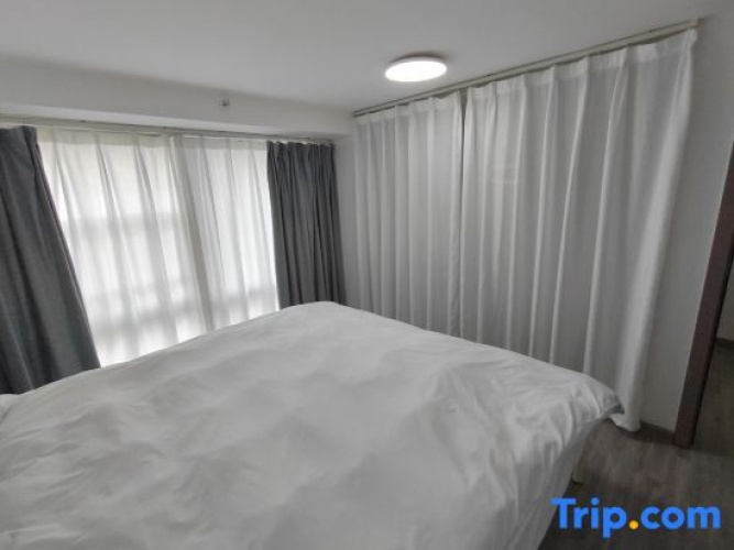 2 Bedrooms Business Double Apartment