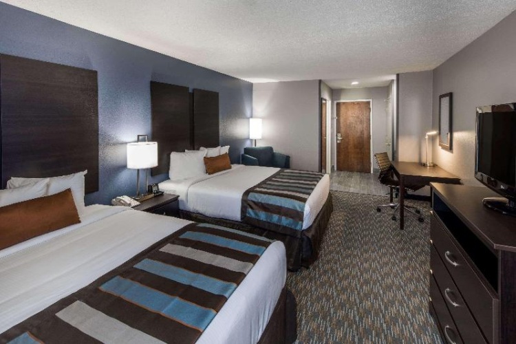 Standard Triple room